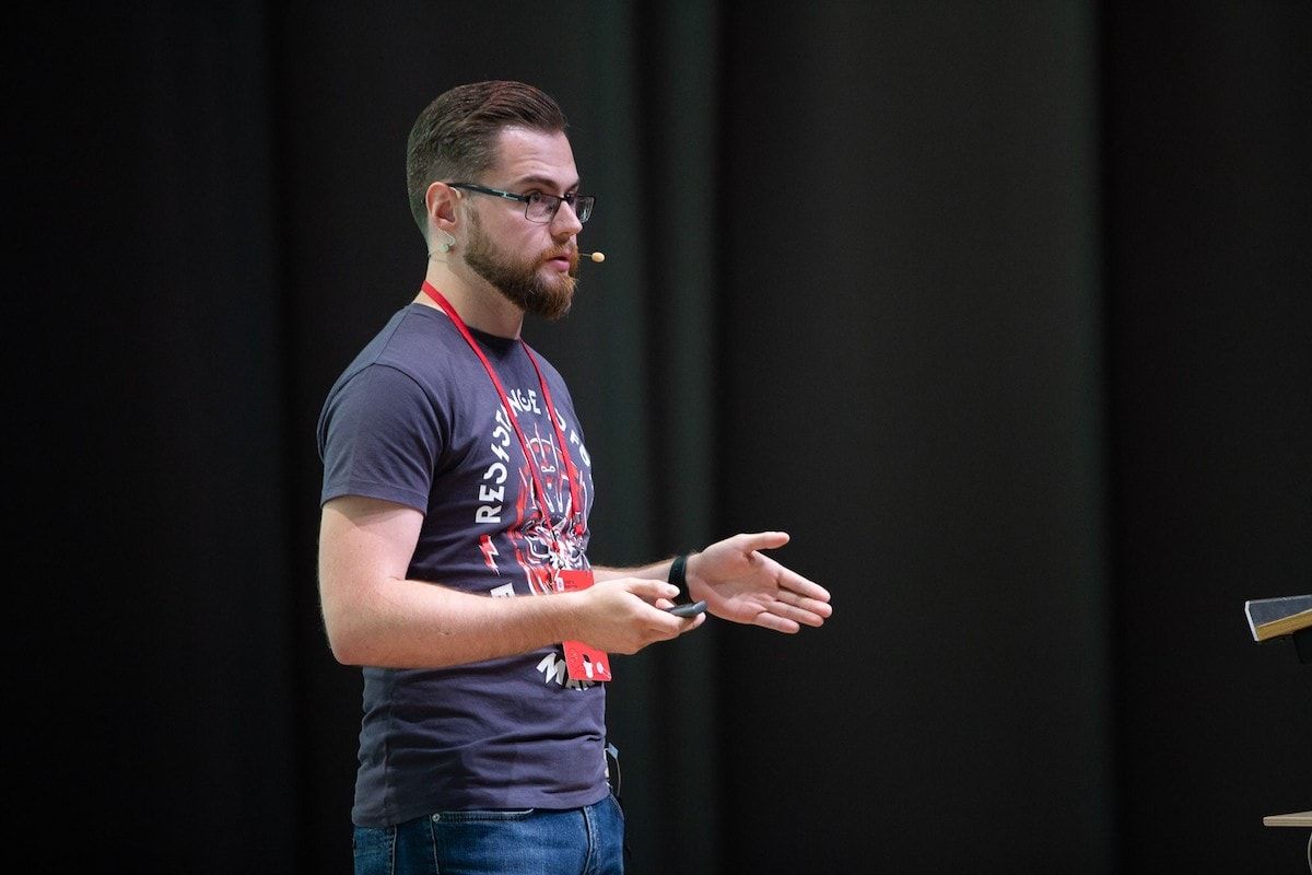 Background for Thinking in graphs, or why GraphQL is not about mapping database to schema